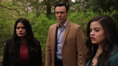 Charmed-Online-dot-nl_Charmed-1x21RedRain02113.jpg