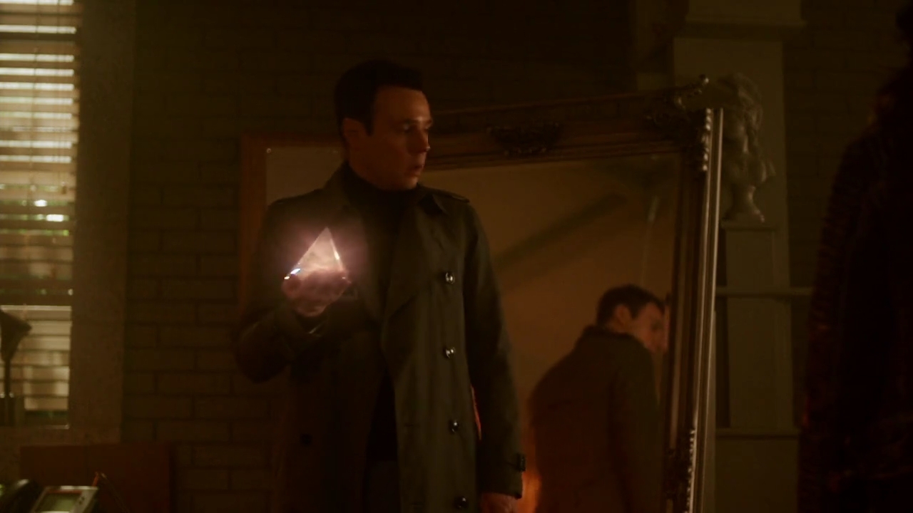 Charmed-Online-dot-nl_Charmed-1x22TheSourceAwakens01217.jpg