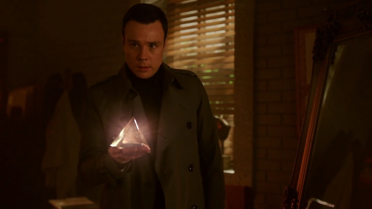 Charmed-Online-dot-nl_Charmed-1x22TheSourceAwakens01220.jpg