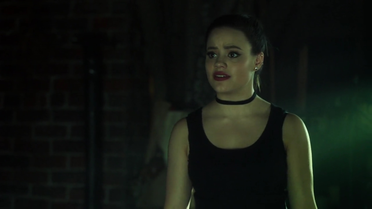 Charmed-Online-dot-nl_Charmed-1x22TheSourceAwakens01471.jpg
