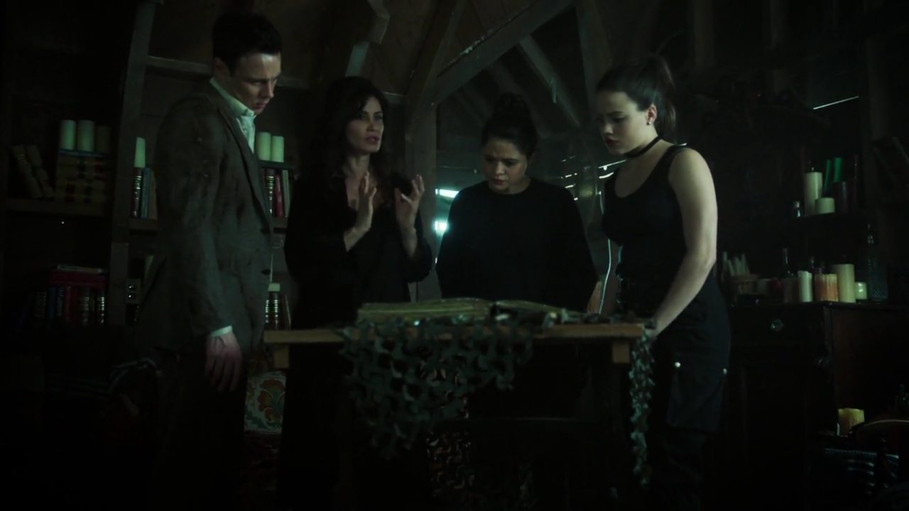 Charmed-Online-dot-nl_Charmed-1x22TheSourceAwakens01551.jpg