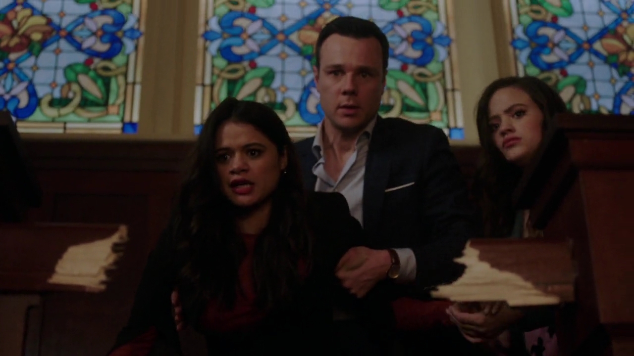 Charmed-Online-dot-nl_Charmed-1x22TheSourceAwakens01674.jpg