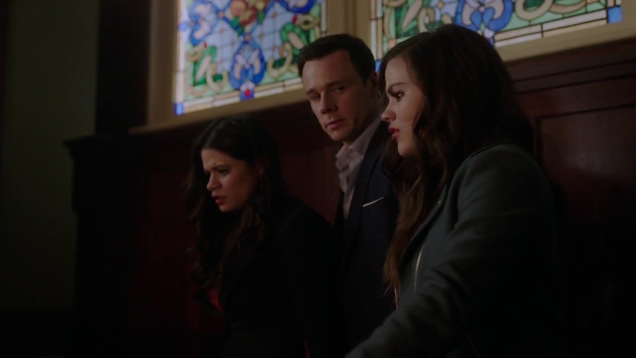 Charmed-Online-dot-nl_Charmed-1x22TheSourceAwakens01683.jpg