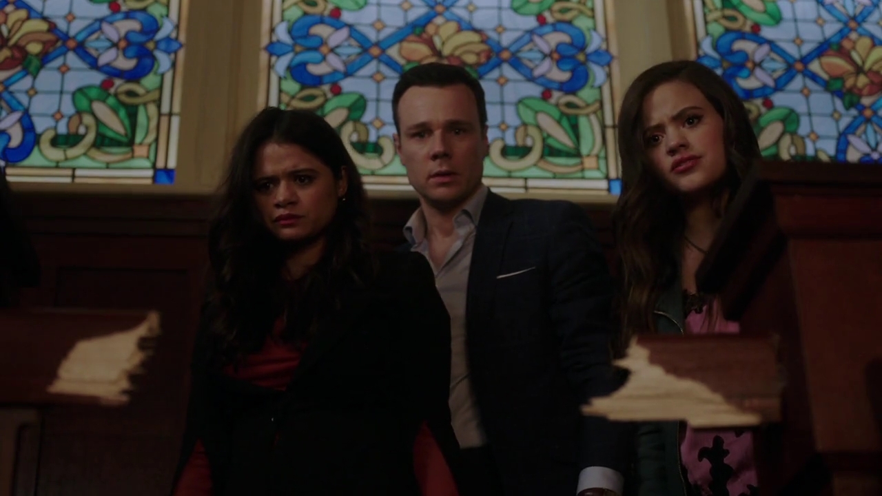 Charmed-Online-dot-nl_Charmed-1x22TheSourceAwakens01690.jpg