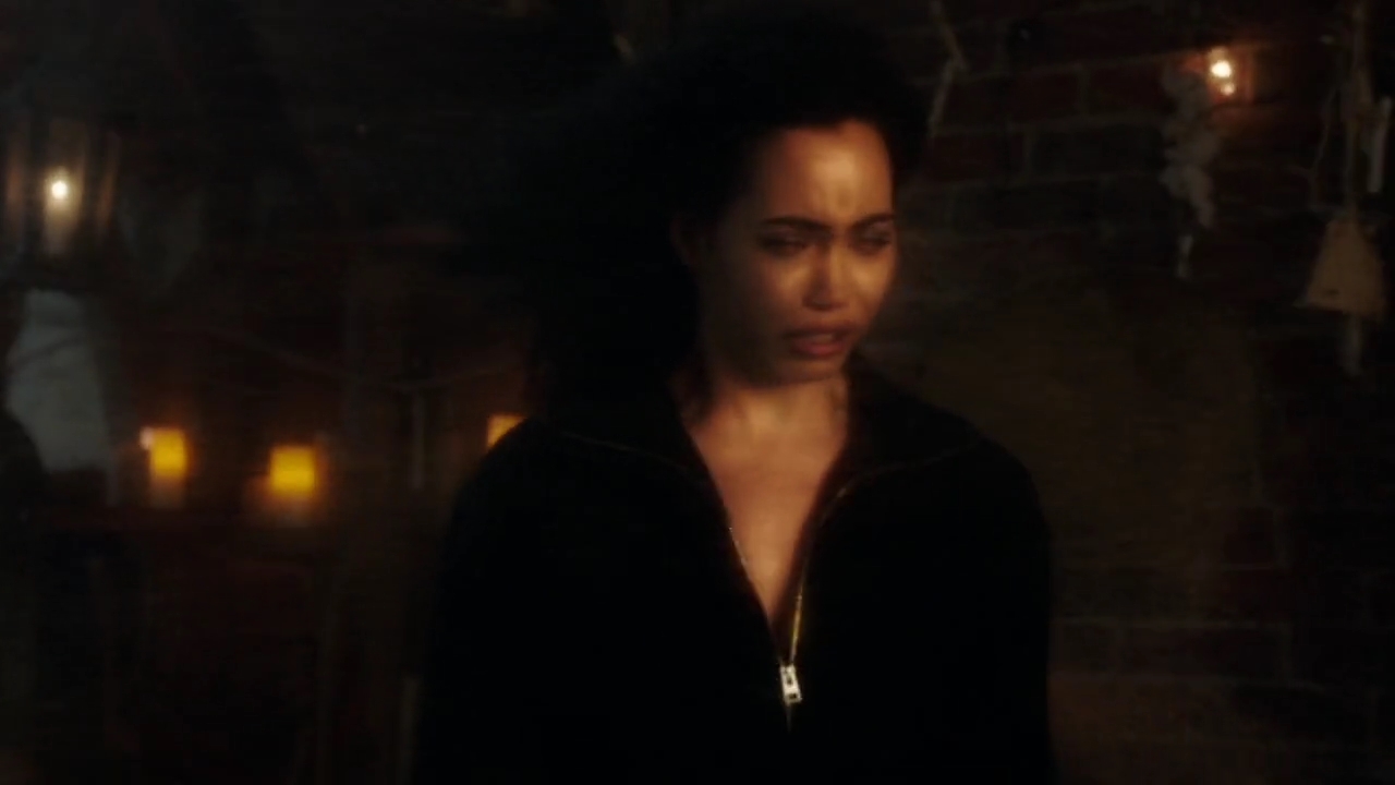 Charmed-Online-dot-nl_Charmed-1x22TheSourceAwakens01830.jpg