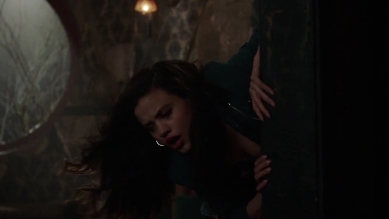 Charmed-Online-dot-nl_Charmed-1x22TheSourceAwakens01846.jpg