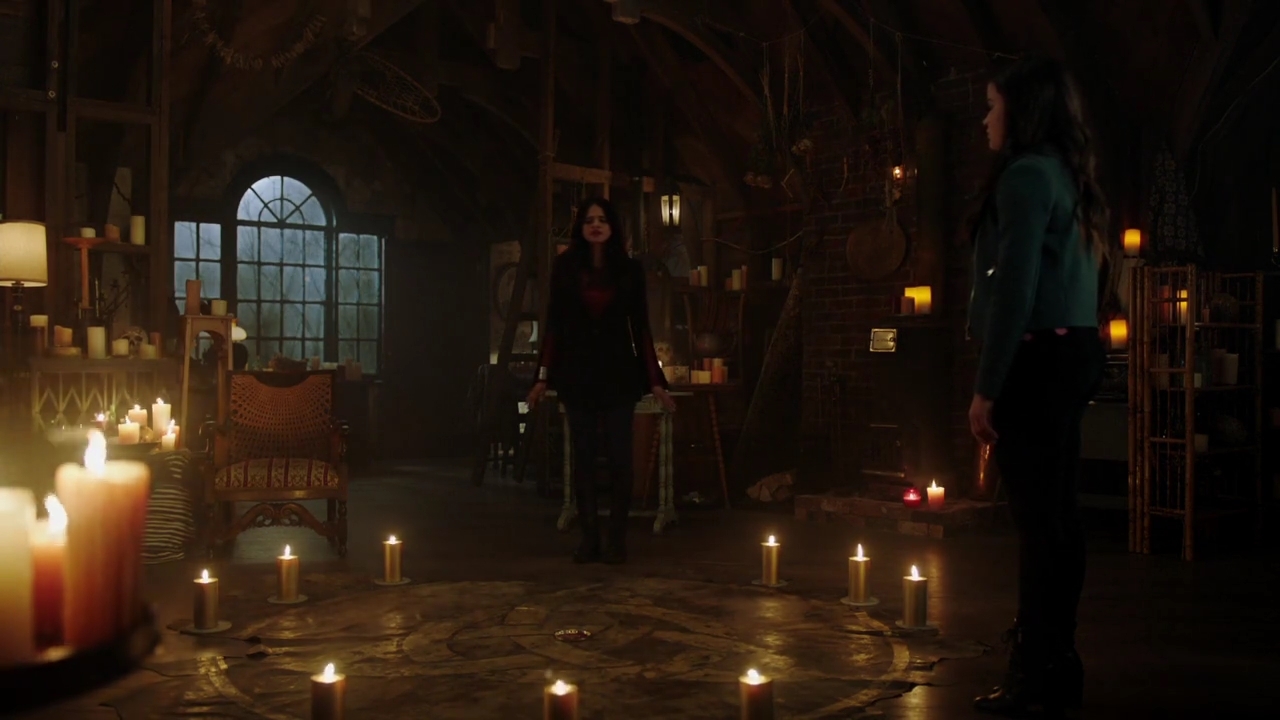 Charmed-Online-dot-nl_Charmed-1x22TheSourceAwakens01943.jpg