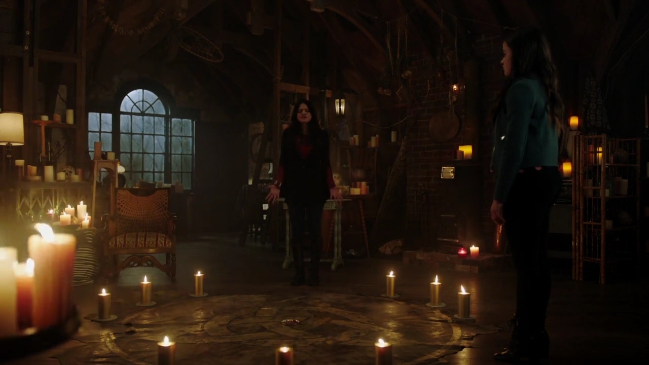 Charmed-Online-dot-nl_Charmed-1x22TheSourceAwakens01944.jpg