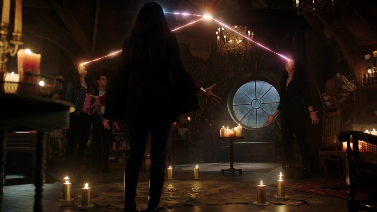 Charmed-Online-dot-nl_Charmed-1x22TheSourceAwakens01970.jpg