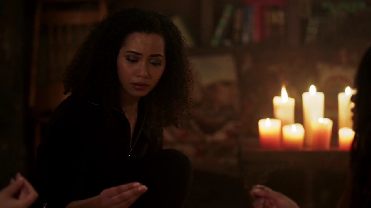 Charmed-Online-dot-nl_Charmed-1x22TheSourceAwakens02028.jpg