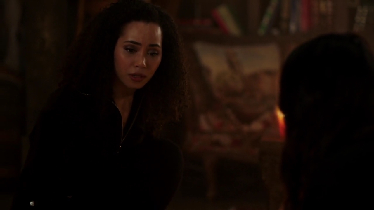 Charmed-Online-dot-nl_Charmed-1x22TheSourceAwakens02040.jpg