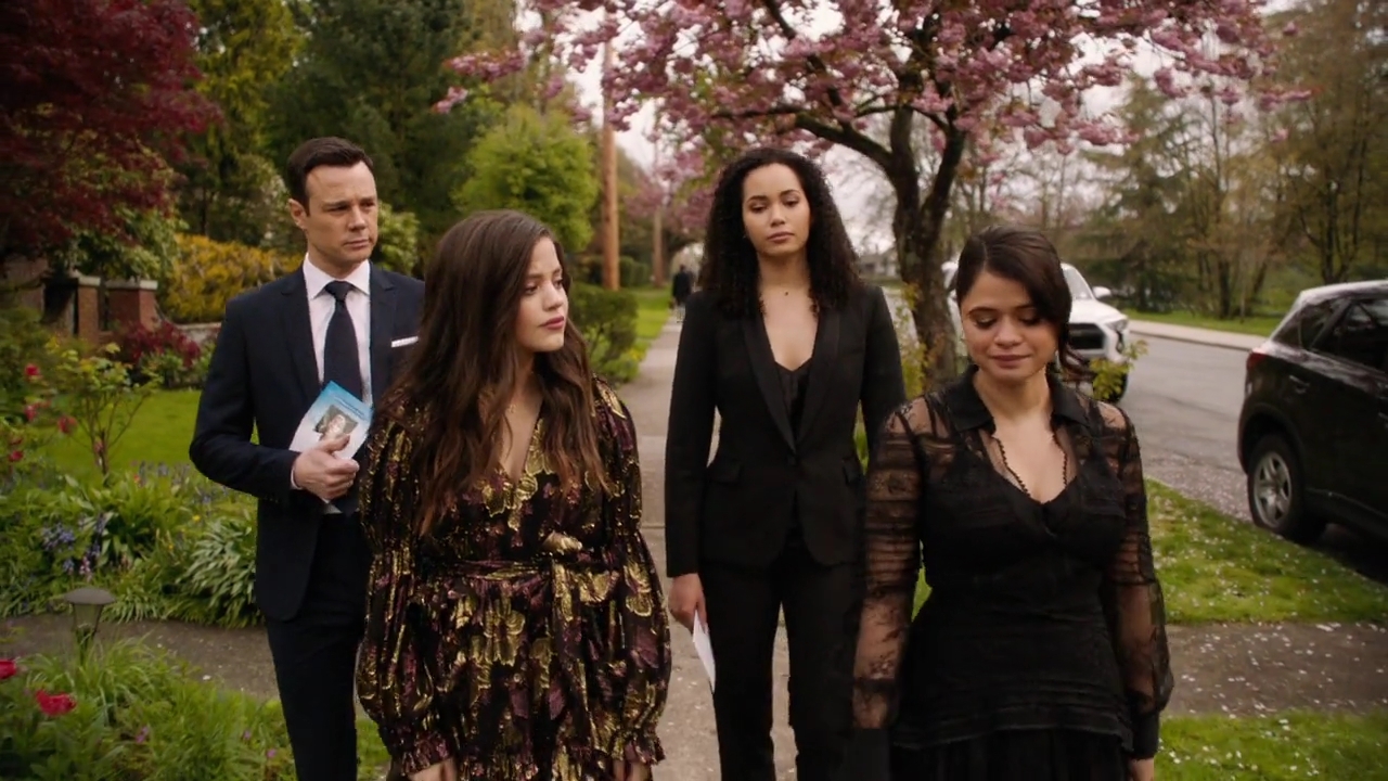 Charmed-Online-dot-nl_Charmed-1x22TheSourceAwakens02341.jpg