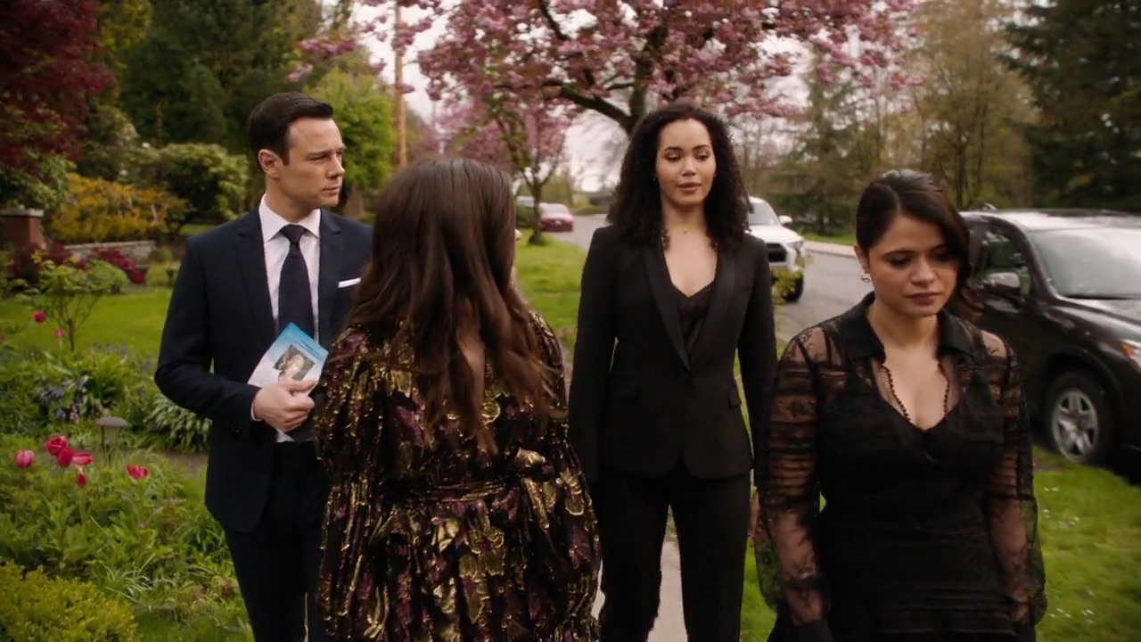 Charmed-Online-dot-nl_Charmed-1x22TheSourceAwakens02343.jpg