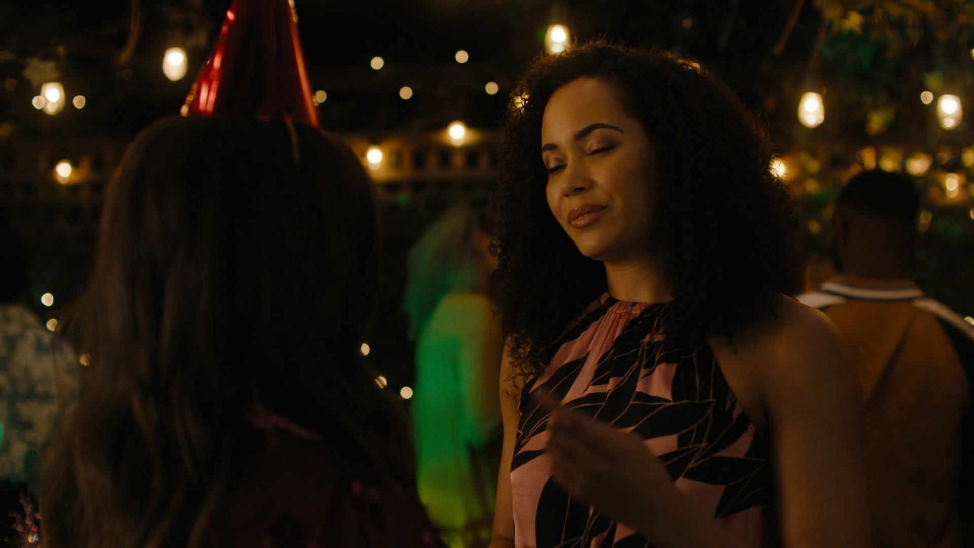 Charmed-Online-dot-nl_Charmed2x01-SafeSpace00360.jpg