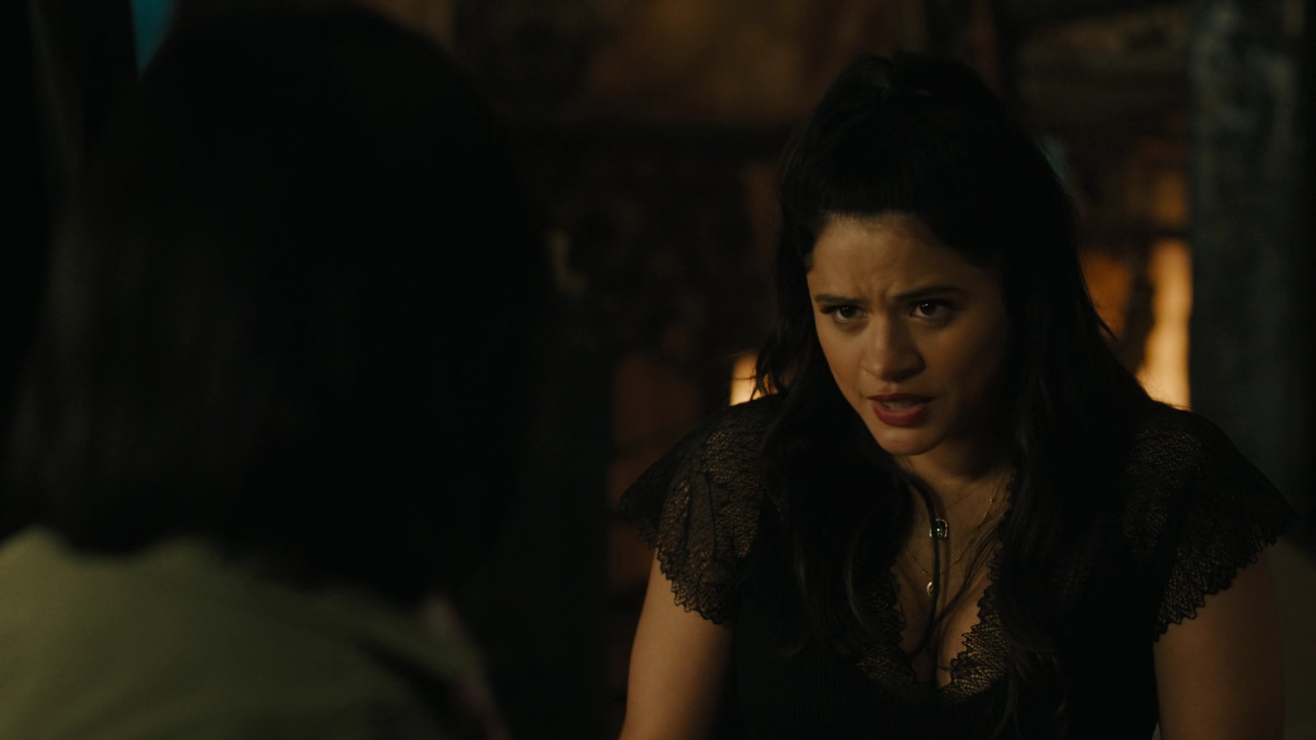 Charmed-Online-dot-nl_Charmed2x01-SafeSpace00404.jpg