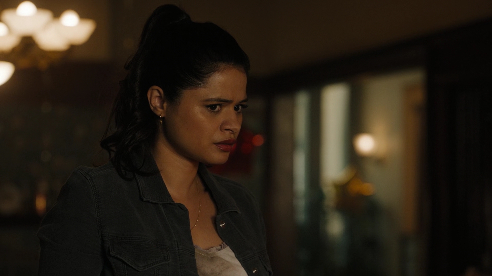 Charmed-Online-dot-nl_Charmed2x01-SafeSpace00542.jpg