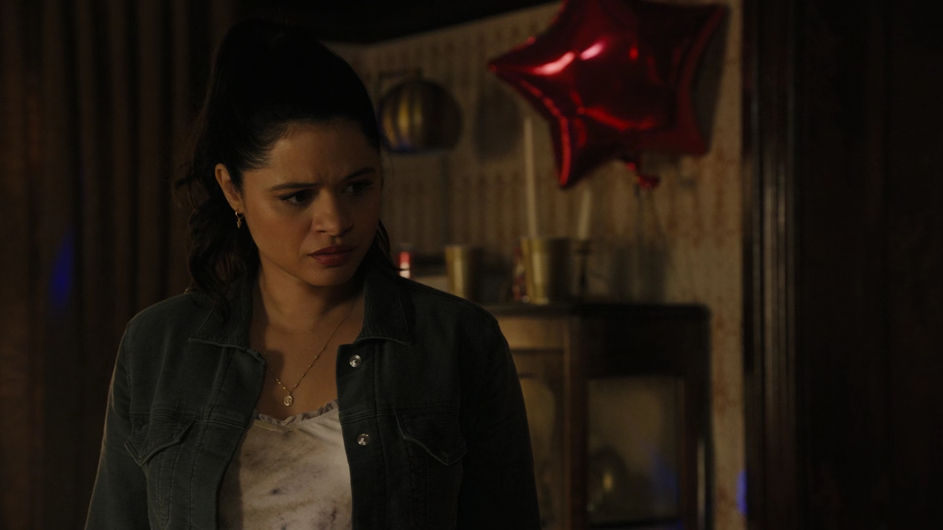 Charmed-Online-dot-nl_Charmed2x01-SafeSpace00556.jpg