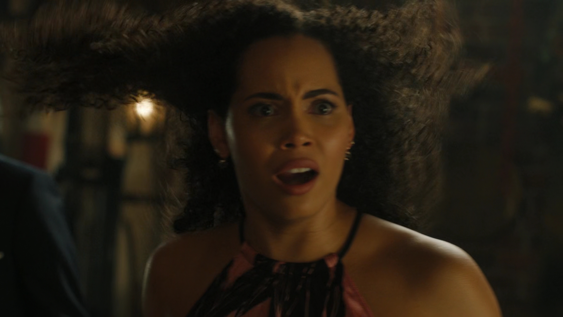 Charmed-Online-dot-nl_Charmed2x01-SafeSpace00702.jpg