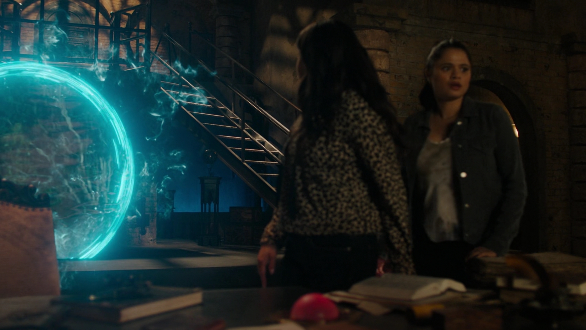 Charmed-Online-dot-nl_Charmed2x01-SafeSpace01625.jpg Charmed-Online-dot-nl_Charmed2x01-SafeSpace01625.jpg