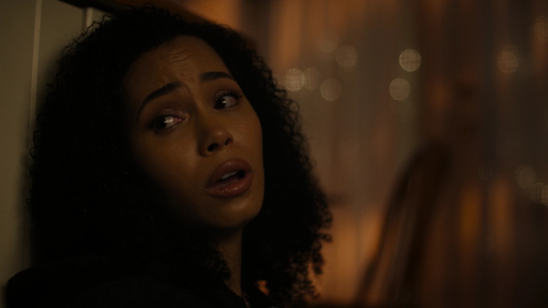 Charmed-Online-dot-nl_Charmed2x01-SafeSpace01779.jpg