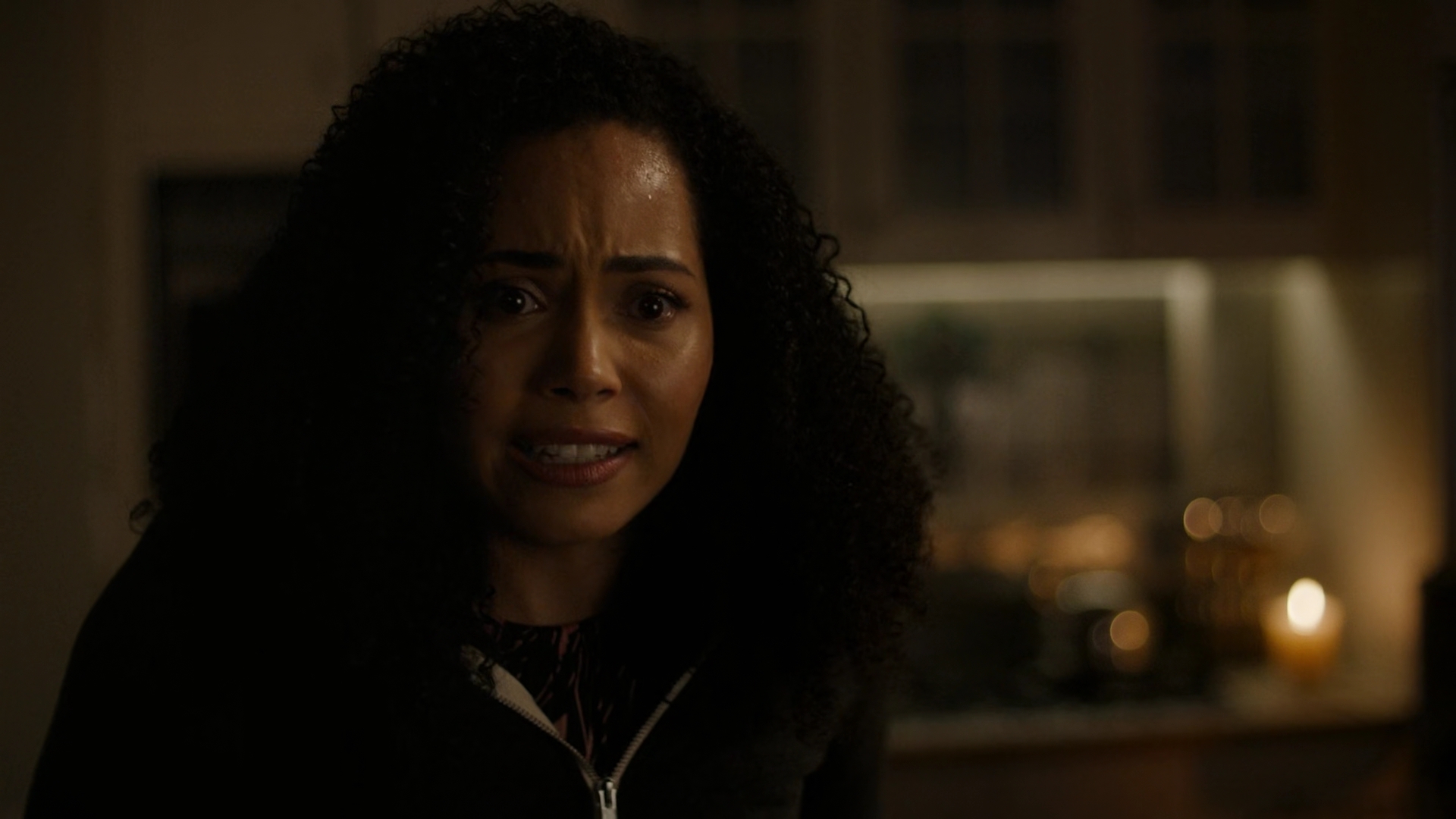 Charmed-Online-dot-nl_Charmed2x01-SafeSpace01841.jpg