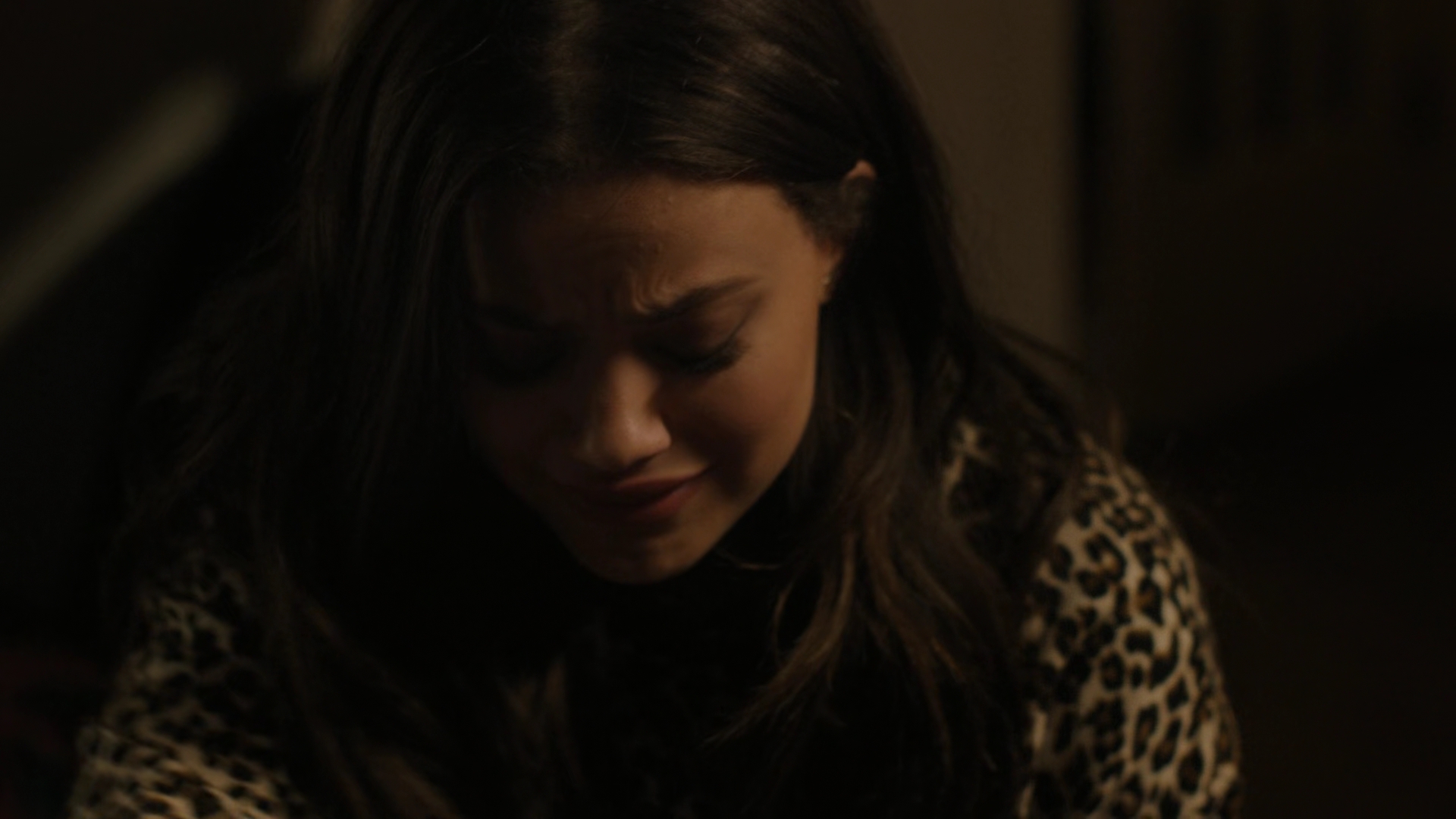 Charmed-Online-dot-nl_Charmed2x01-SafeSpace01858.jpg