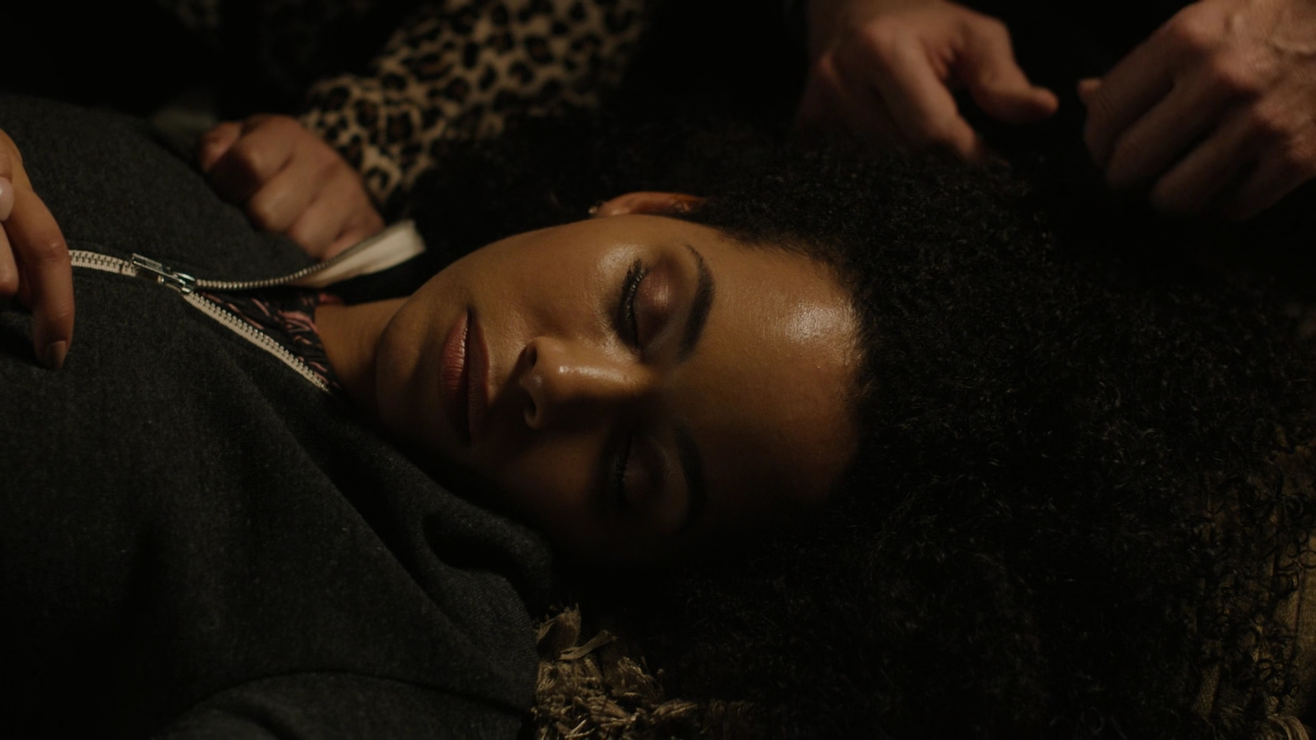 Charmed-Online-dot-nl_Charmed2x01-SafeSpace01902.jpg