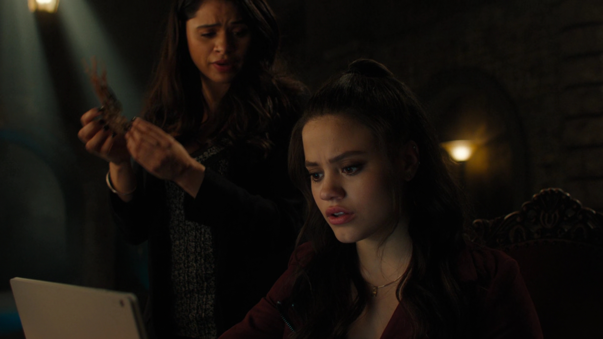 Charmed-Online-dot-nl_Charmed2x02ThingstoDoInSeattleWhenYoureDead00577.jpg