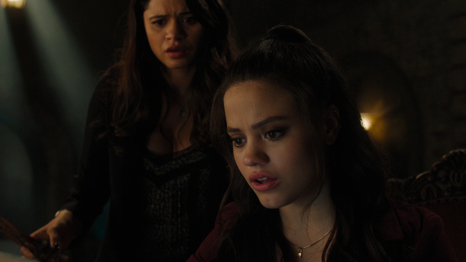 Charmed-Online-dot-nl_Charmed2x02ThingstoDoInSeattleWhenYoureDead00585.jpg Charmed-Online-dot-nl_Charmed2x02ThingstoDoInSeattleWhenYoureDead00585.jpg