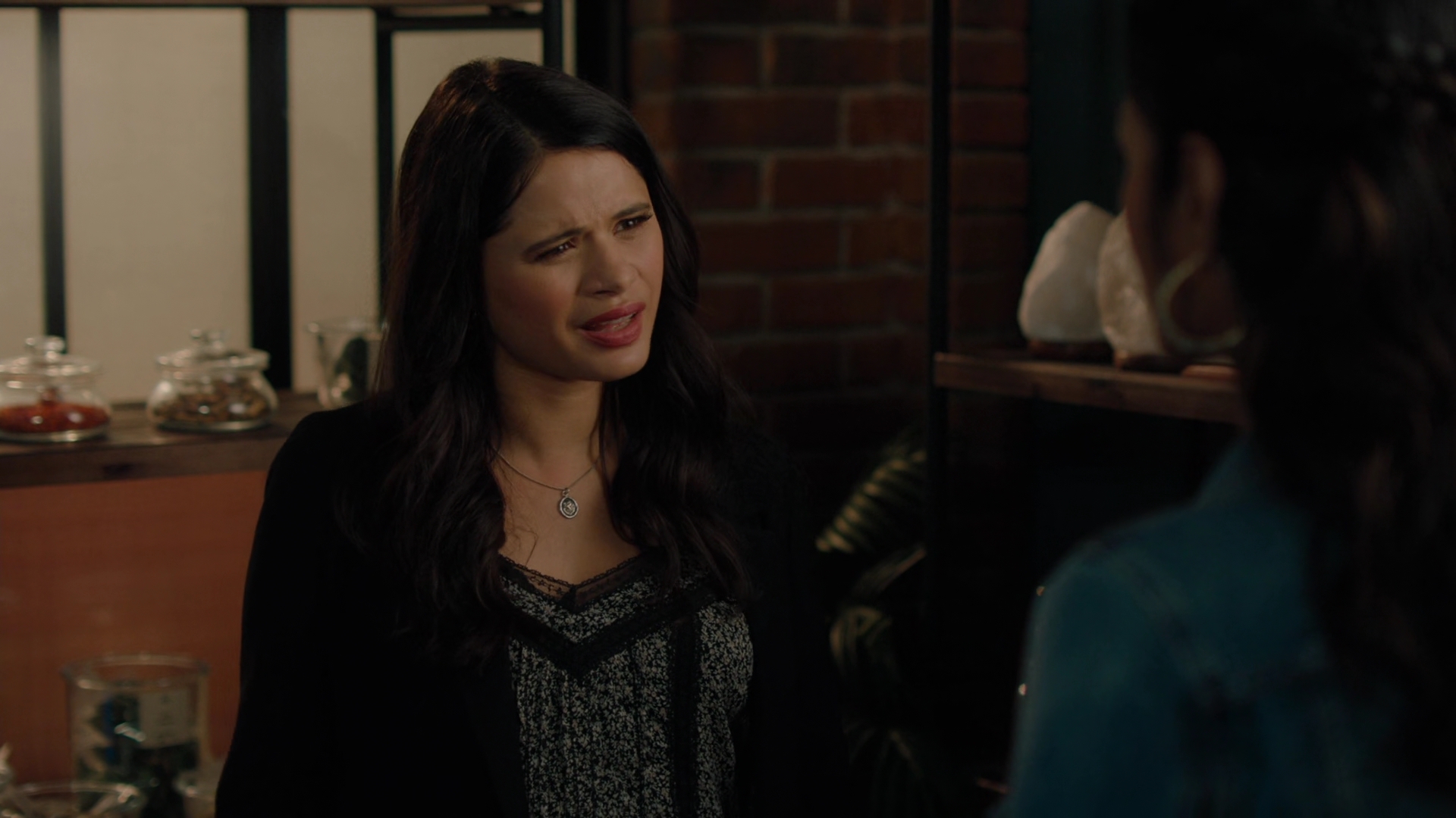 Charmed-Online-dot-nl_Charmed2x02ThingstoDoInSeattleWhenYoureDead01017.jpg