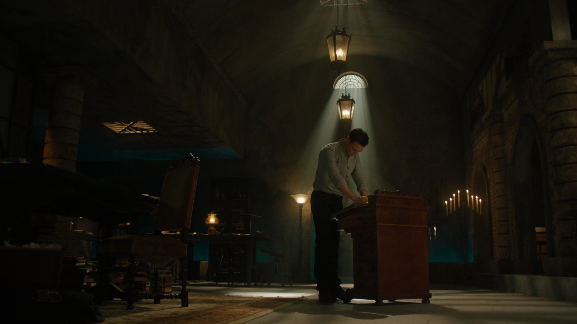 Charmed-Online-dot-nl_Charmed2x04DeconstructingHarry00593.jpg Charmed-Online-dot-nl_Charmed2x04DeconstructingHarry00593.jpg