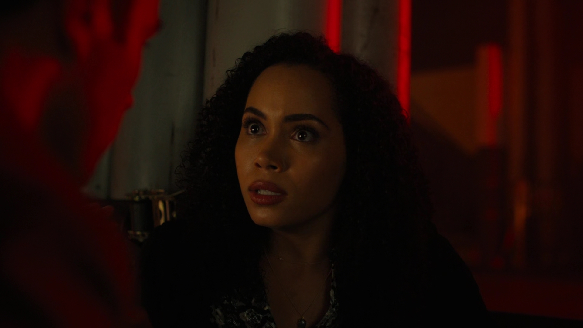 Charmed-Online-dot-nl_Charmed2x04DeconstructingHarry02243.jpg