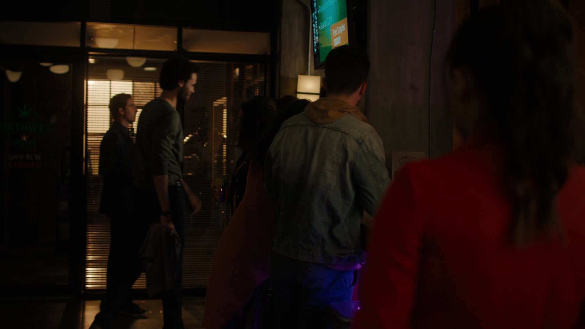 Charmed-Online-dot-nl_Charmed2x04DeconstructingHarry02384.jpg