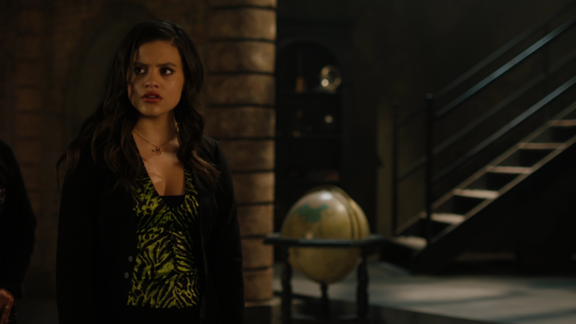 Charmed-Online-dot-nl_2x05TheTruthAboutCatsAndDogs00220.jpg