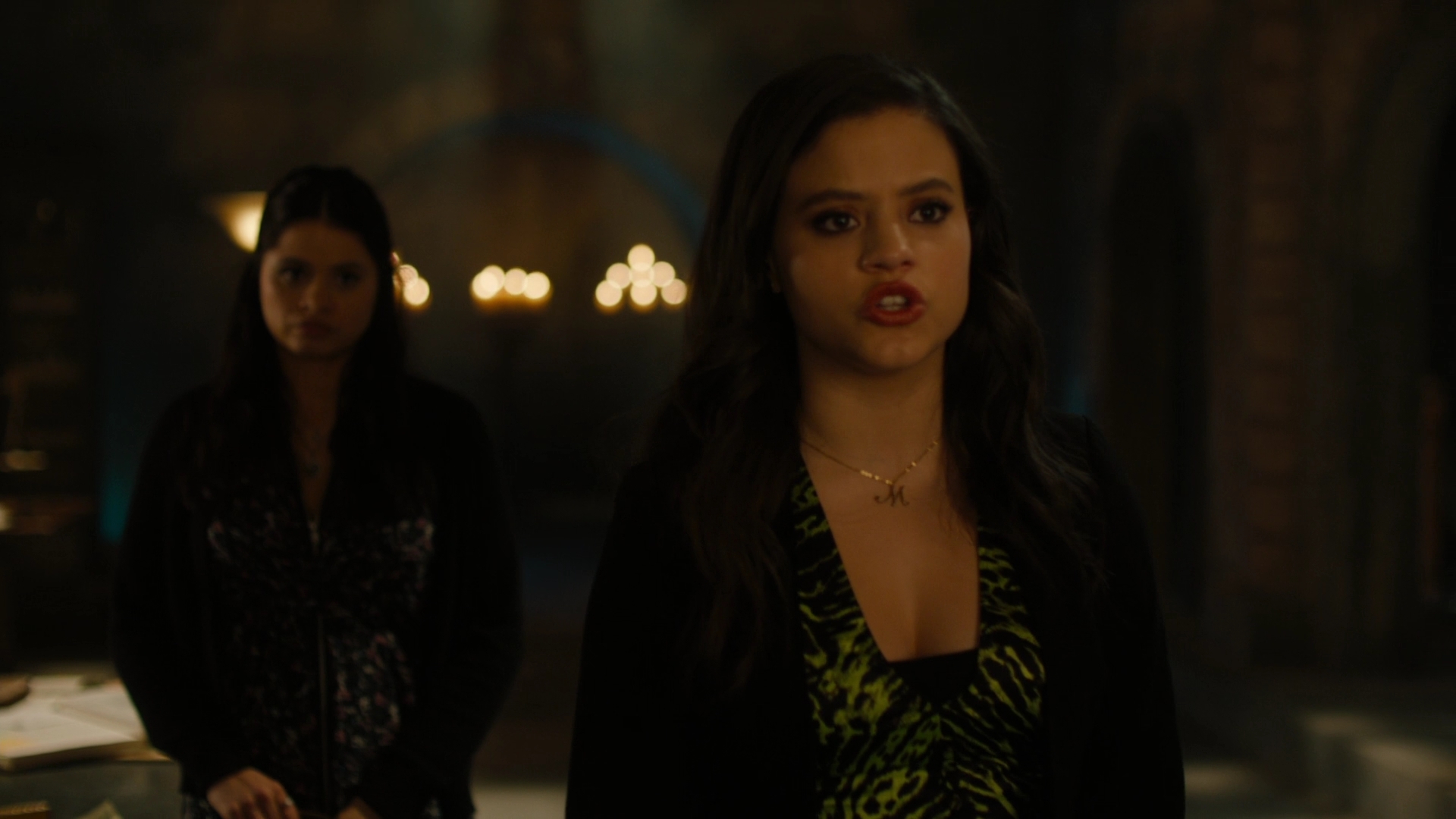 Charmed-Online-dot-nl_2x05TheTruthAboutCatsAndDogs00227.jpg