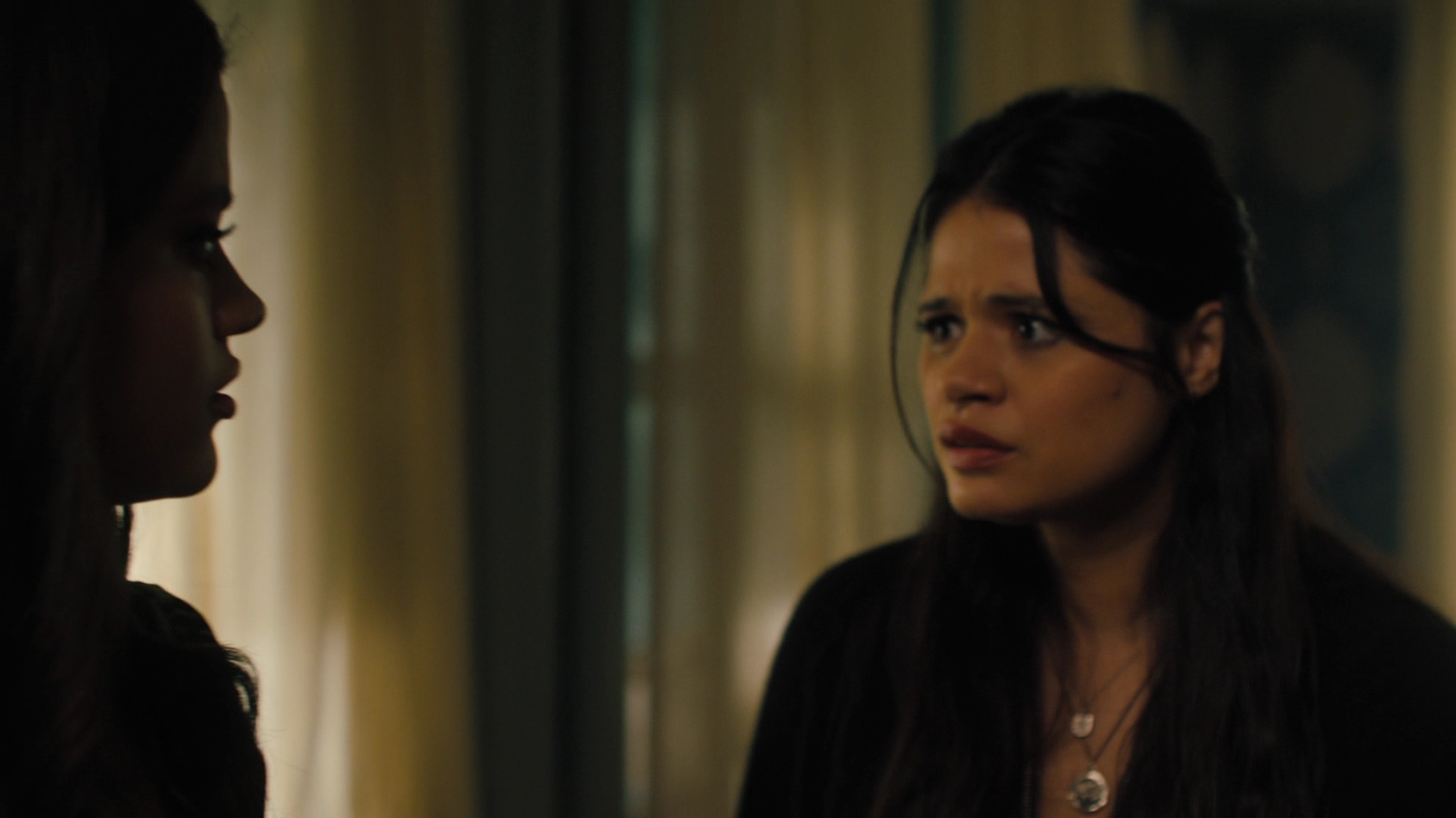 Charmed-Online-dot-nl_2x05TheTruthAboutCatsAndDogs01748.jpg