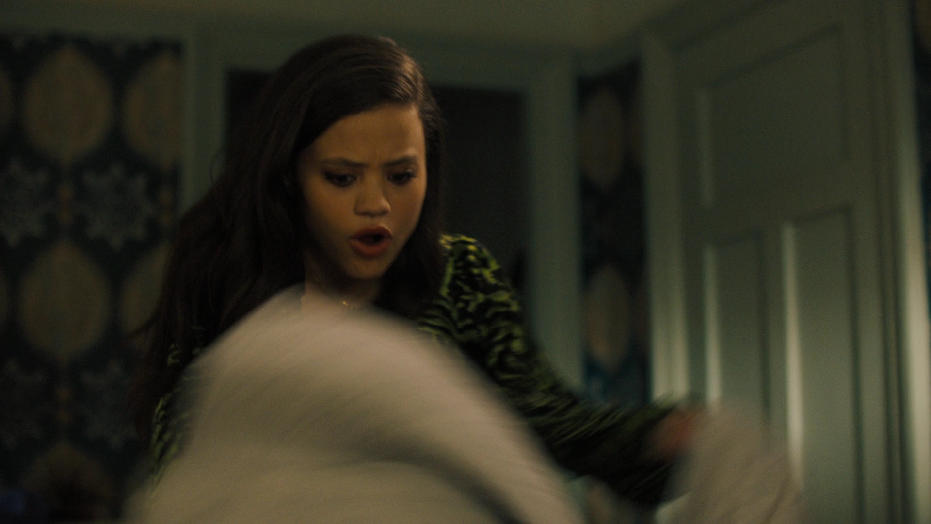 Charmed-Online-dot-nl_2x05TheTruthAboutCatsAndDogs02017.jpg