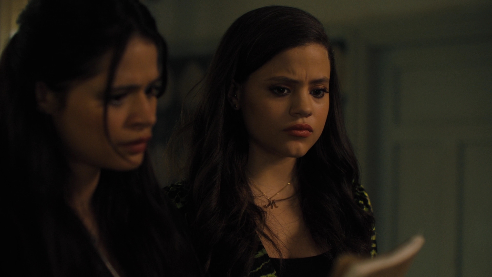 Charmed-Online-dot-nl_2x05TheTruthAboutCatsAndDogs02041.jpg
