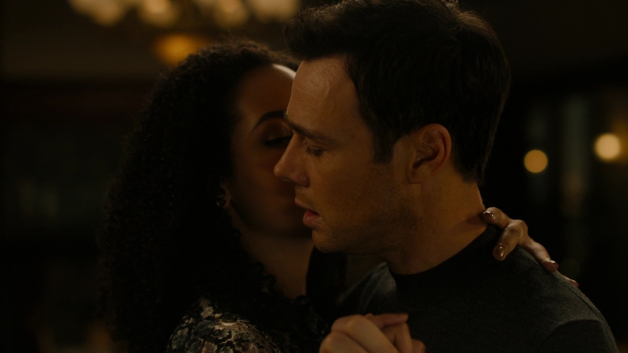 Charmed-Online-dot-nl_Charmed2x06WhenSparksFly00416.jpg