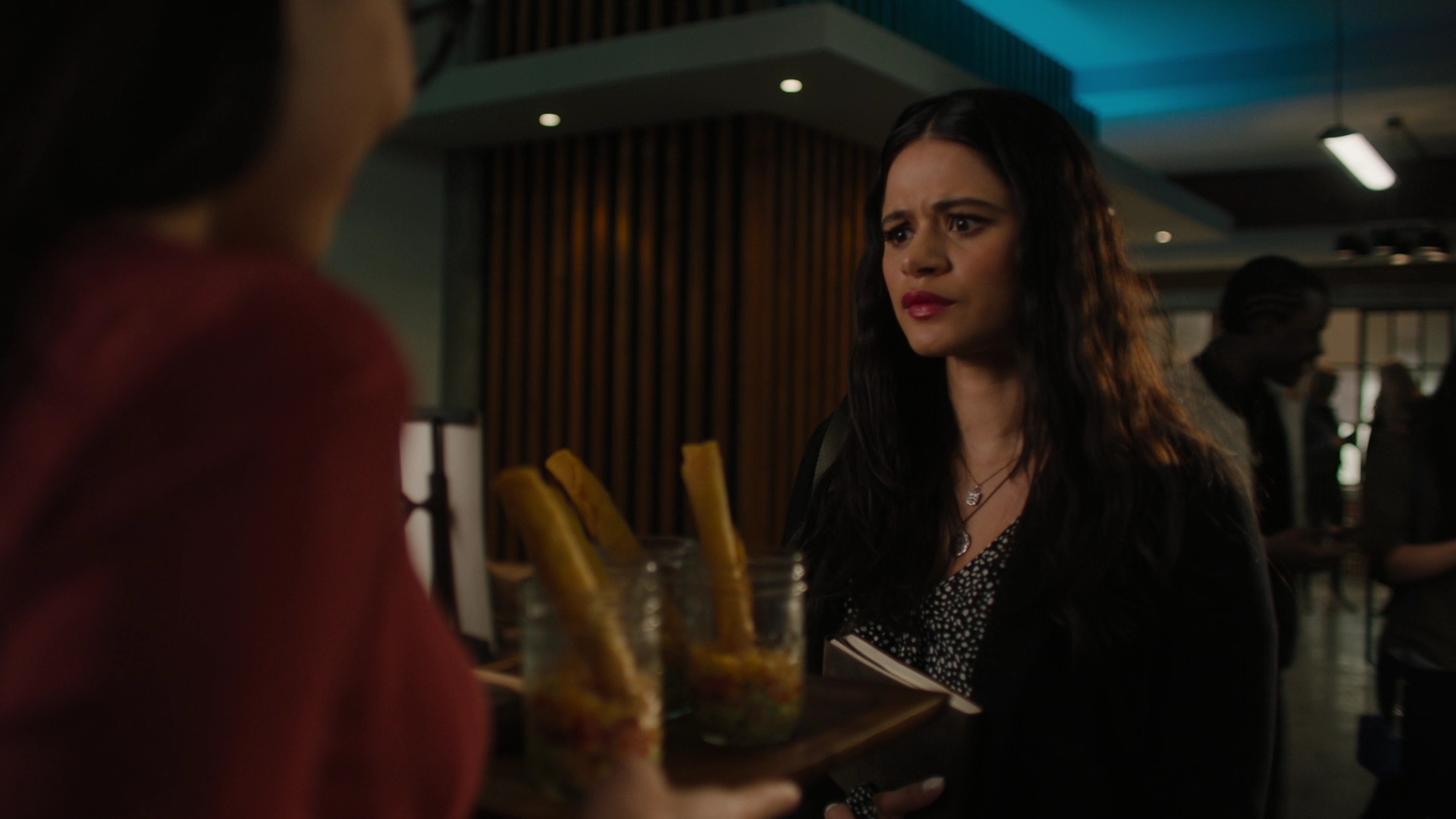 charmed-online-dot-nl_Charmed-2x07PastIsPresent0167.jpg