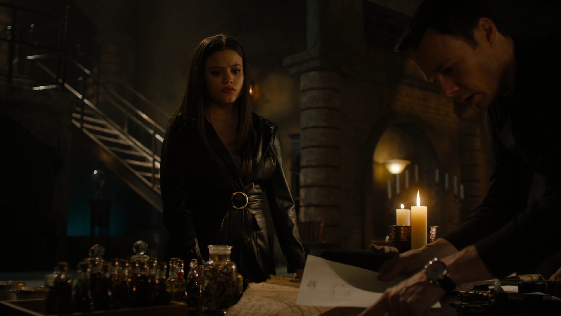 charmed-online-dot-nl_Charmed-2x07PastIsPresent0255.jpg