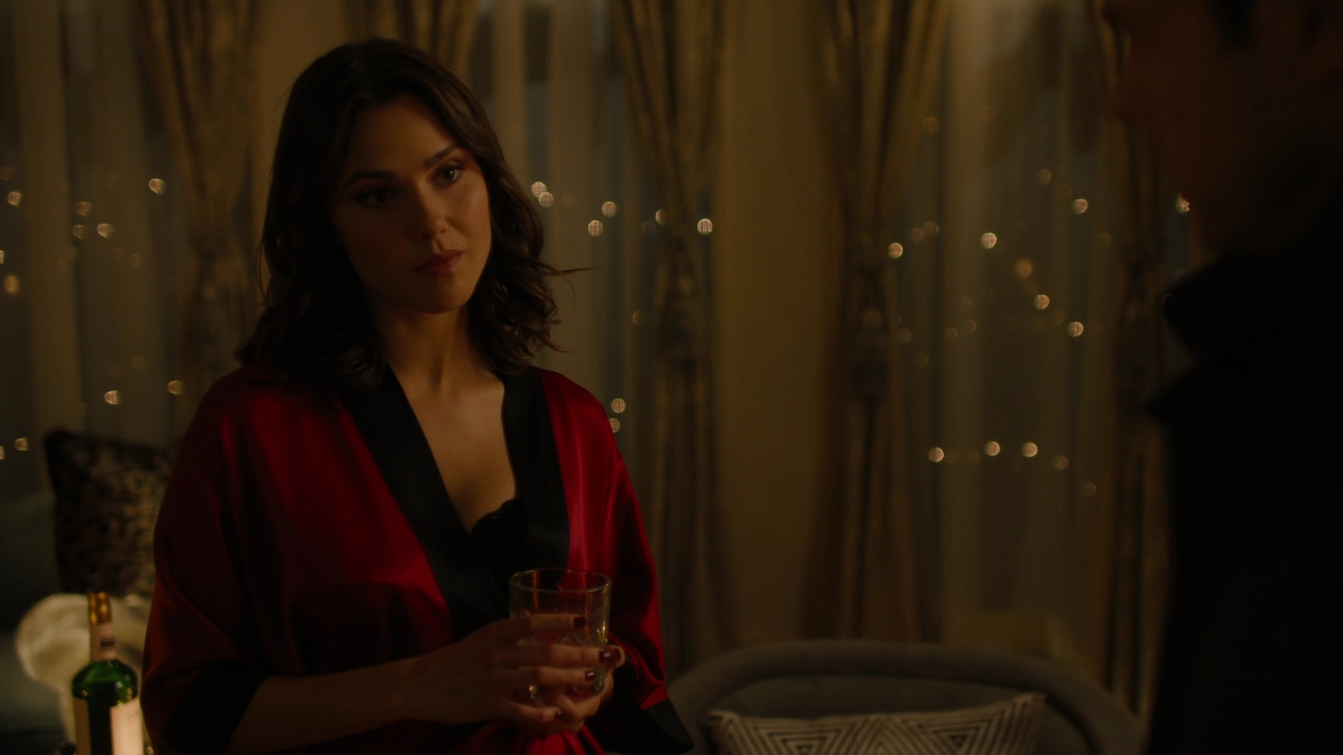 charmed-online-dot-nl_Charmed-2x07PastIsPresent0633.jpg charmed-online-dot-nl_Charmed-2x07PastIsPresent0633.jpg