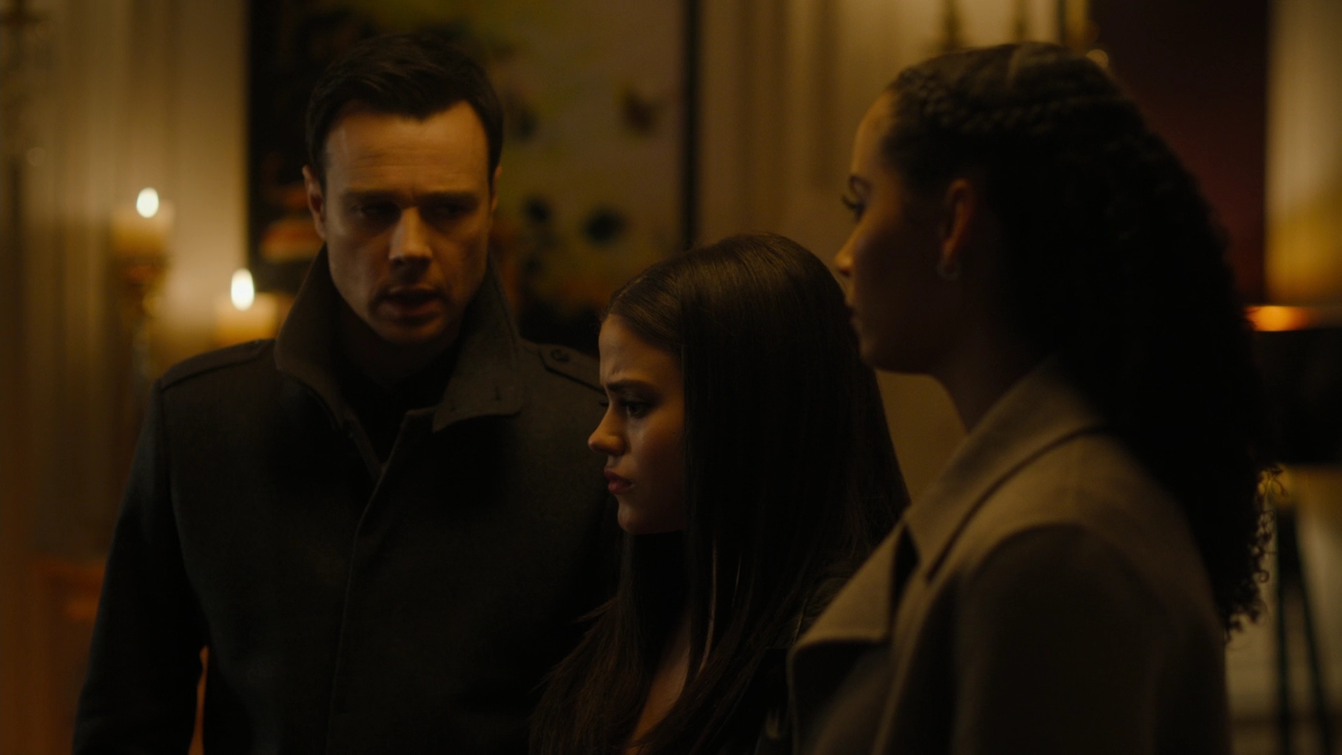 charmed-online-dot-nl_Charmed-2x07PastIsPresent0702.jpg