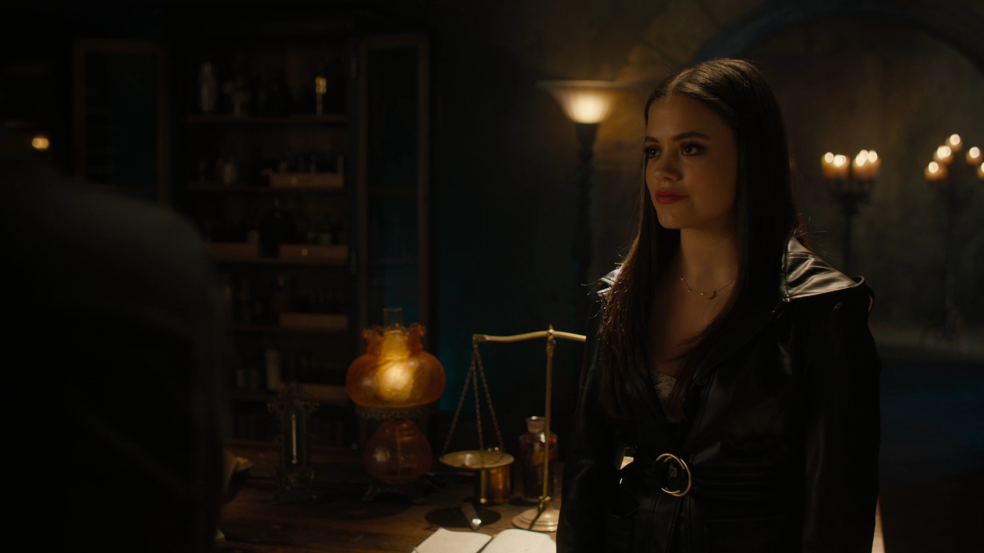 charmed-online-dot-nl_Charmed-2x07PastIsPresent0841.jpg