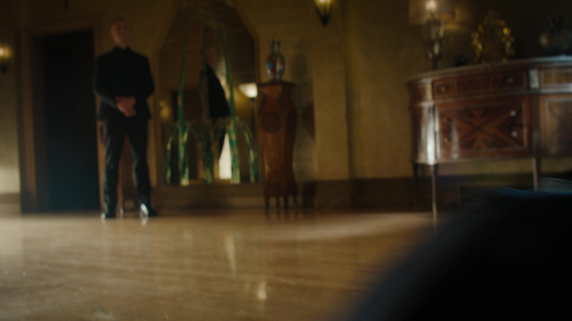 charmed-online-dot-nl_Charmed-2x07PastIsPresent1077.jpg