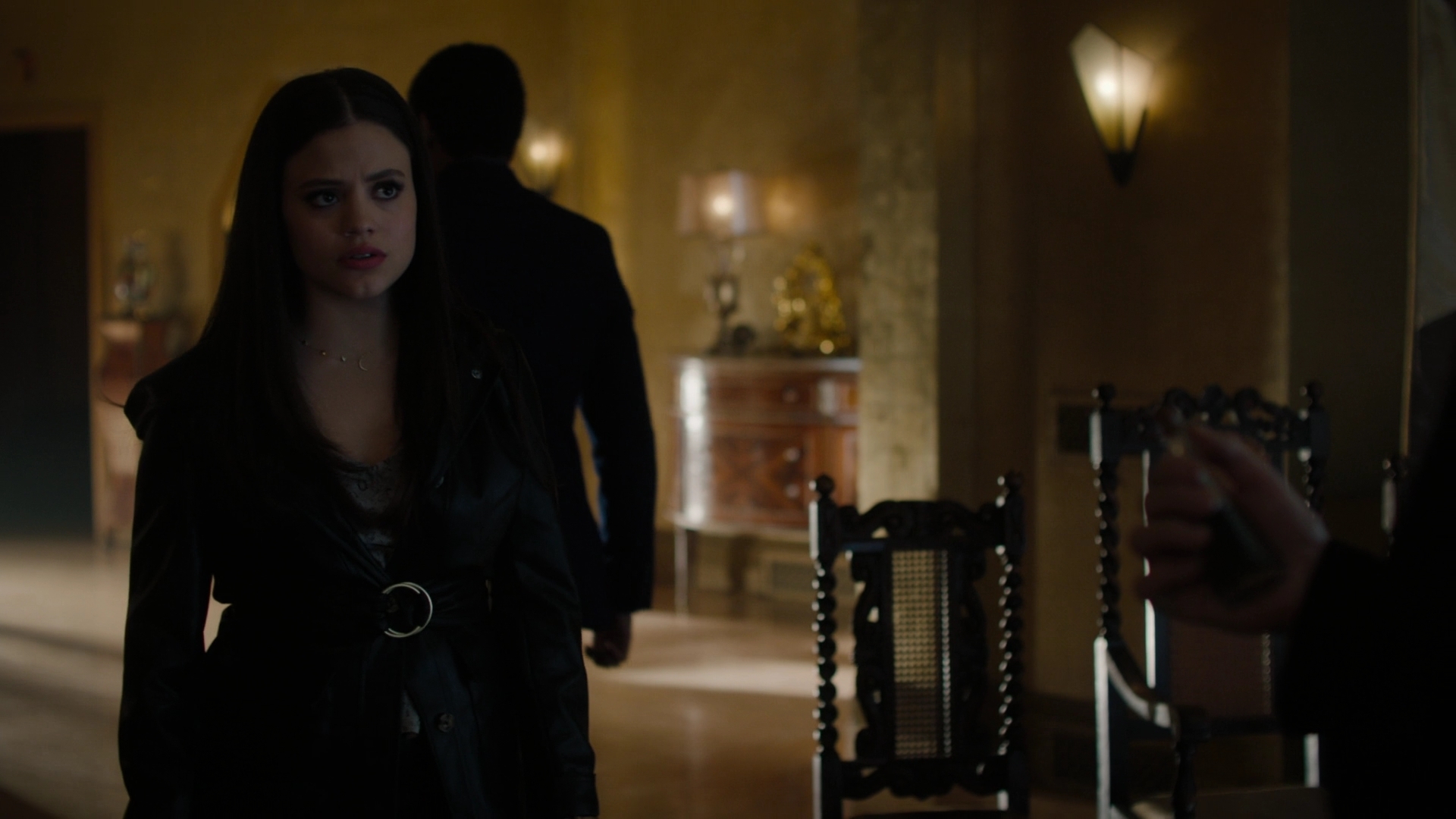charmed-online-dot-nl_Charmed-2x07PastIsPresent1147.jpg