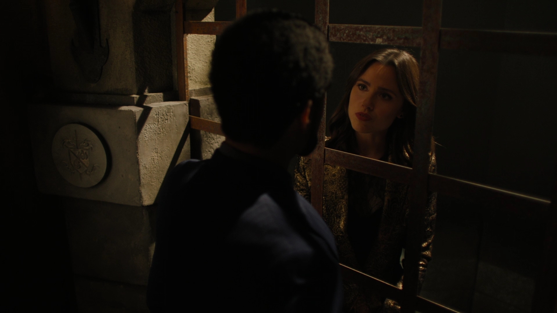 charmed-online-dot-nl_Charmed-2x07PastIsPresent1492.jpg
