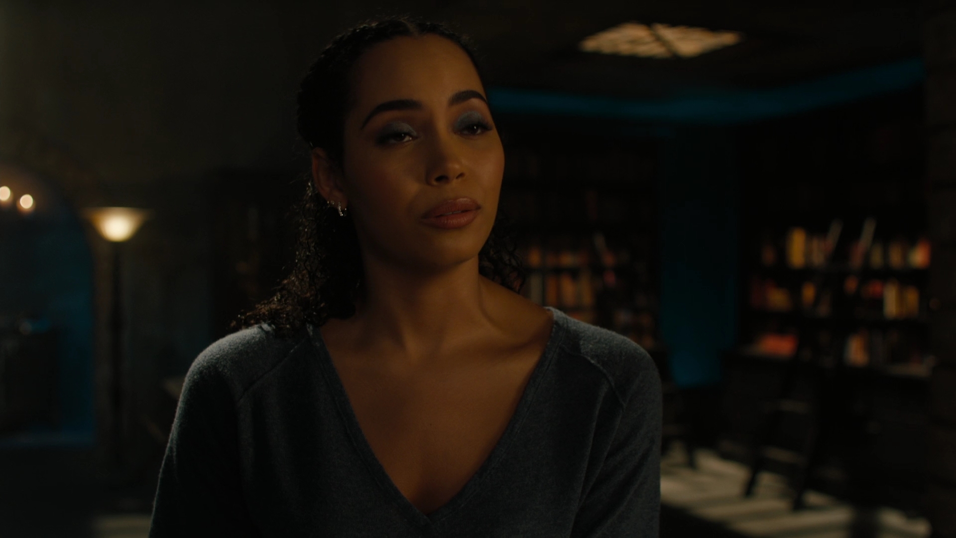 charmed-online-dot-nl_Charmed-2x07PastIsPresent1625.jpg