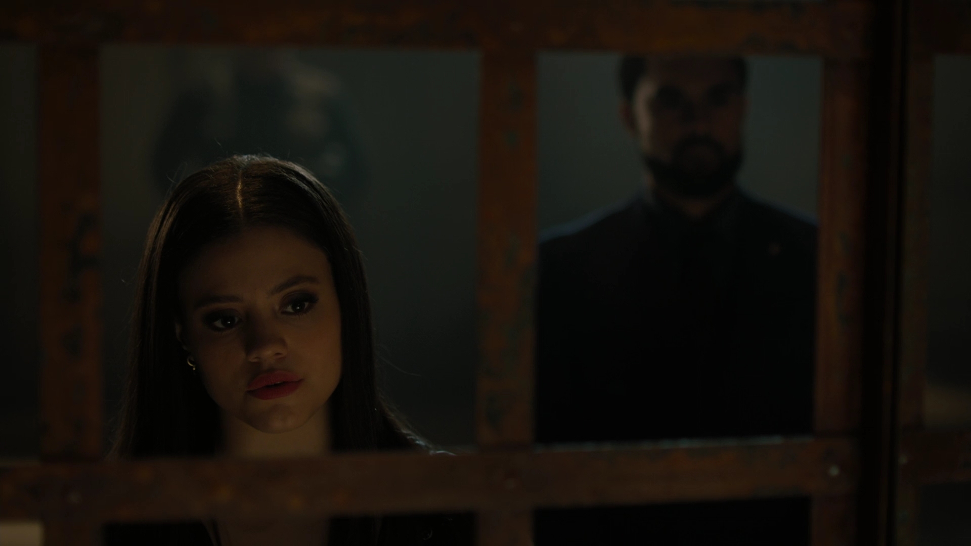 charmed-online-dot-nl_Charmed-2x07PastIsPresent1790.jpg