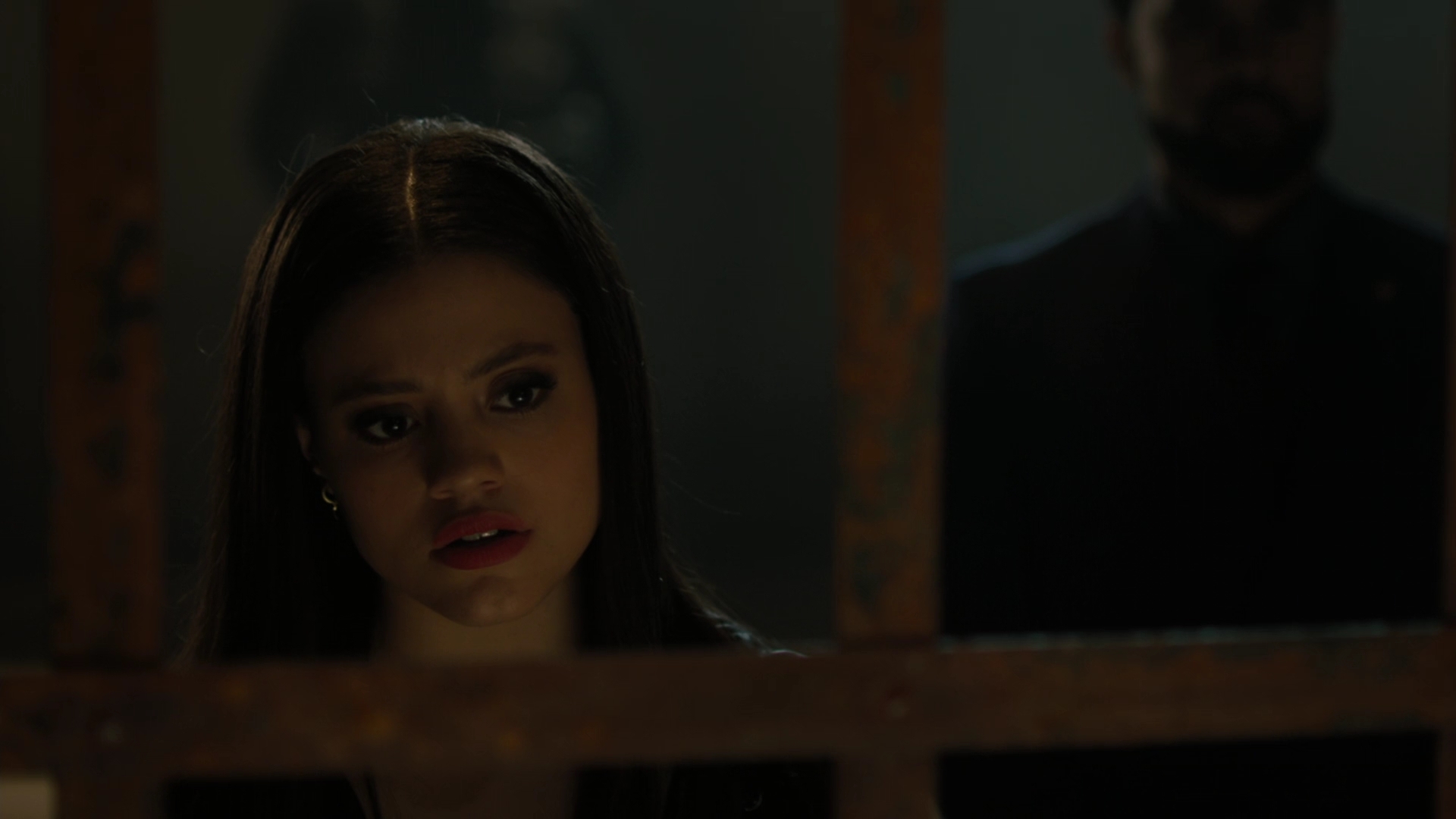 charmed-online-dot-nl_Charmed-2x07PastIsPresent1794.jpg